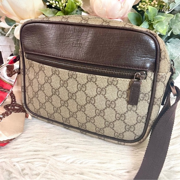 Authentic Gucci Monogram bag - Picture 5 of 8